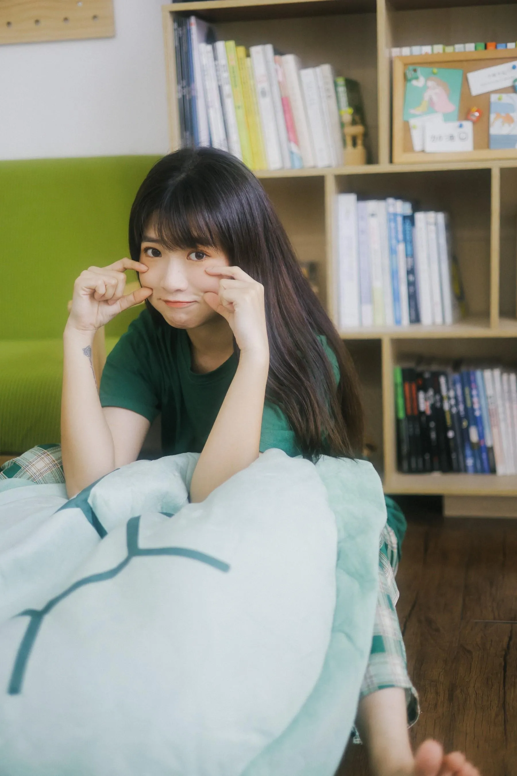 [YITUYU艺图语]2022.09.13 小城夏天 蓝胖子- [34P]插图5